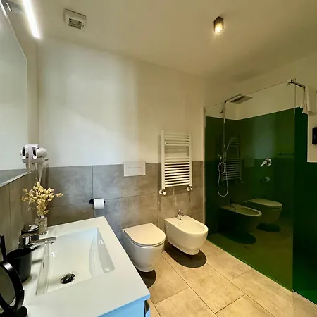 Citroom - *